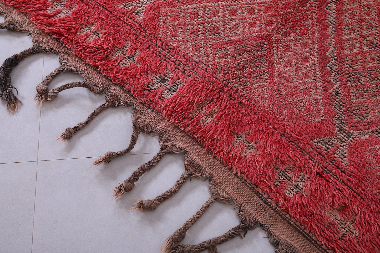 Vintage red moroccan rug 5.7 X 10 Feet