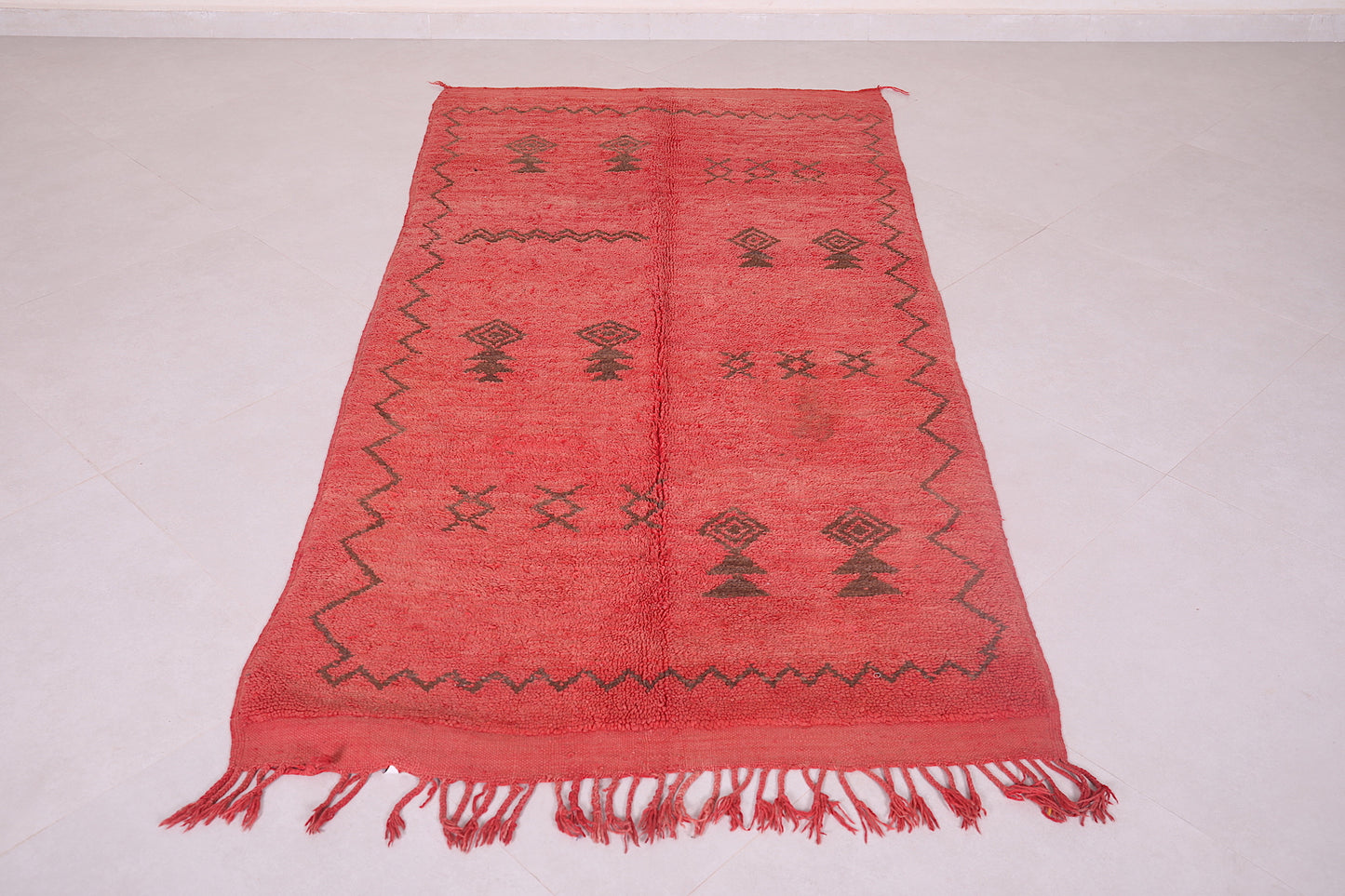 Red vintage moroccan handwoven kilim rug 3.5 FT X 7.1 FT