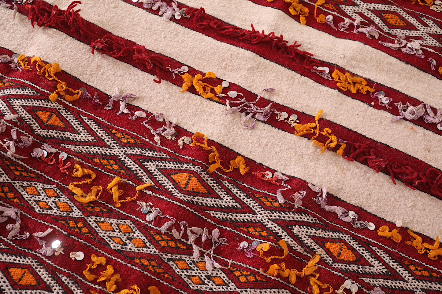 Handwoven Moroccan rug 5.5 FT X 8.9 FT