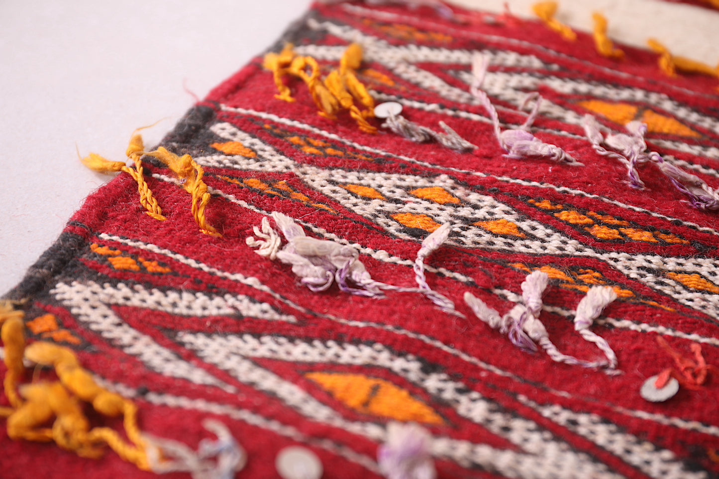 Handwoven Moroccan rug 5.5 FT X 8.9 FT
