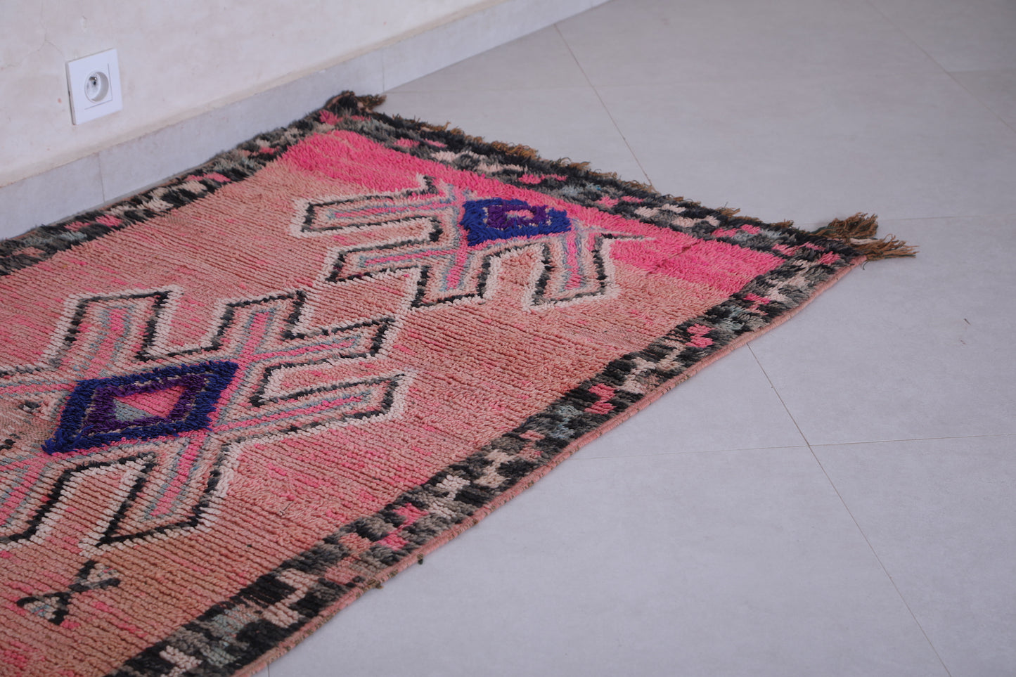 Vintage handmade pink runner rug 2.9 FT X 6.8 FT