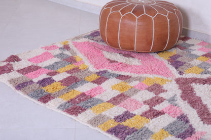 Colourful handmade moroccan berber contemporary rug 4.7 FT X 8.2 FT
