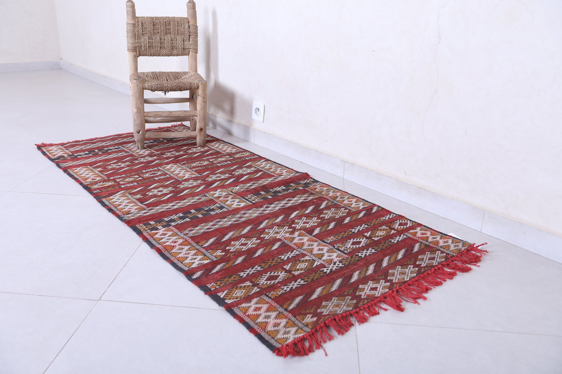 Vintage handmade berber rug 2.8 X 7.9 Feet - Handwoven Kilim