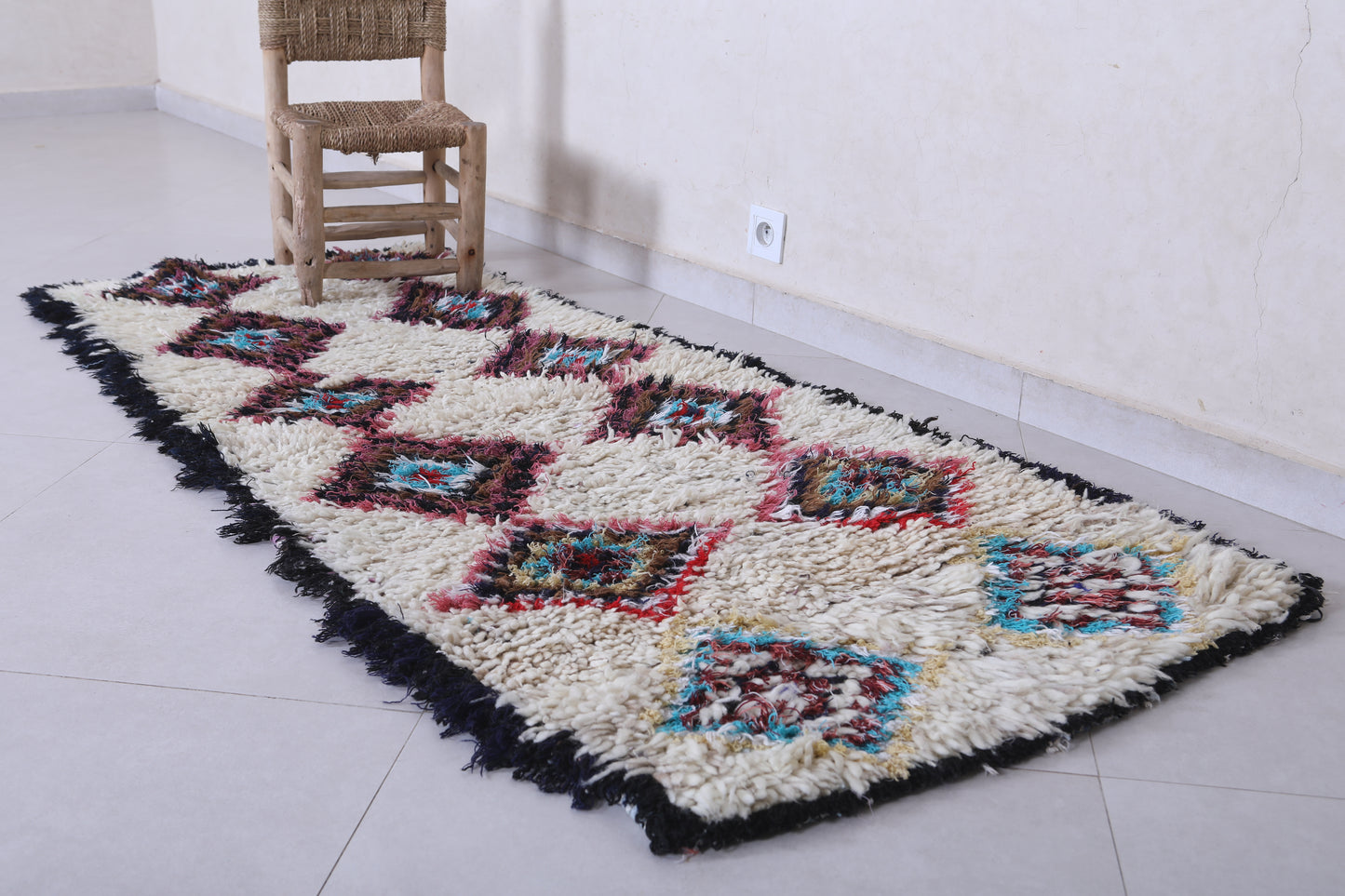 Vintage handmade moroccan rug 2.7 X 6.4 Feet - Boucherouite Rugs