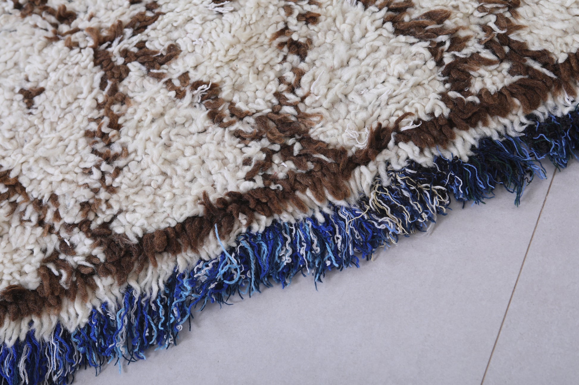 Vintage handmade berber rug 2.9 X 5.8 Feet - Boucherouite Rugs