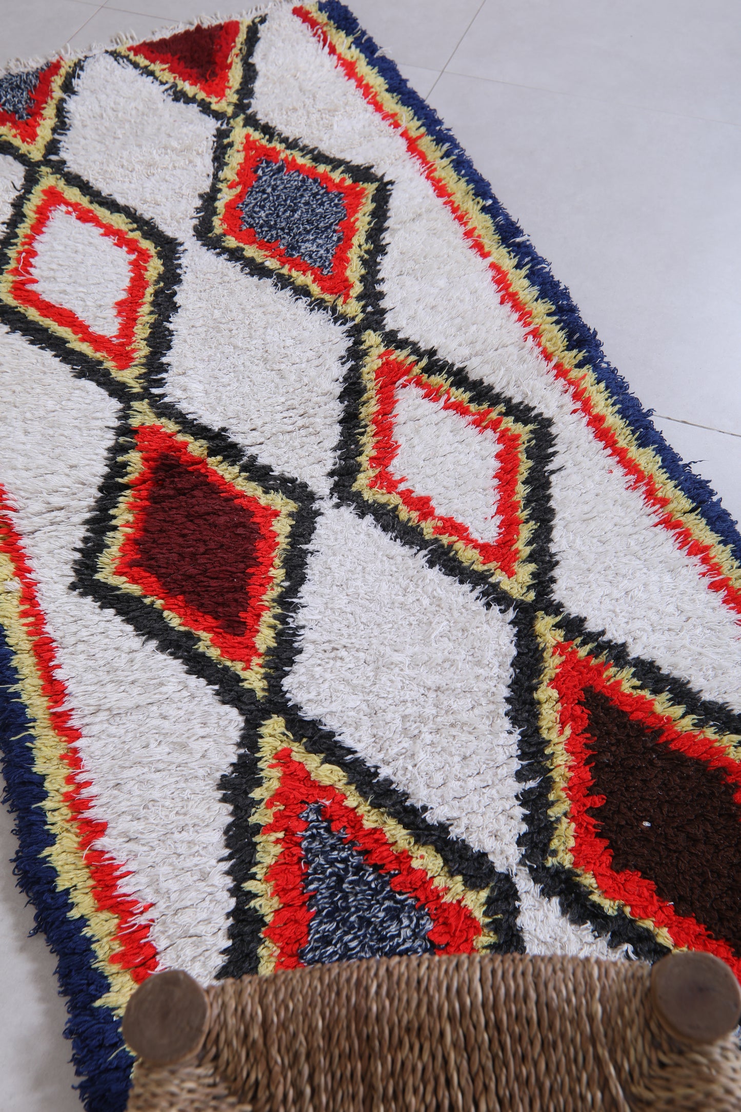Moroccan berber rug 2.5 X 5.7 Feet