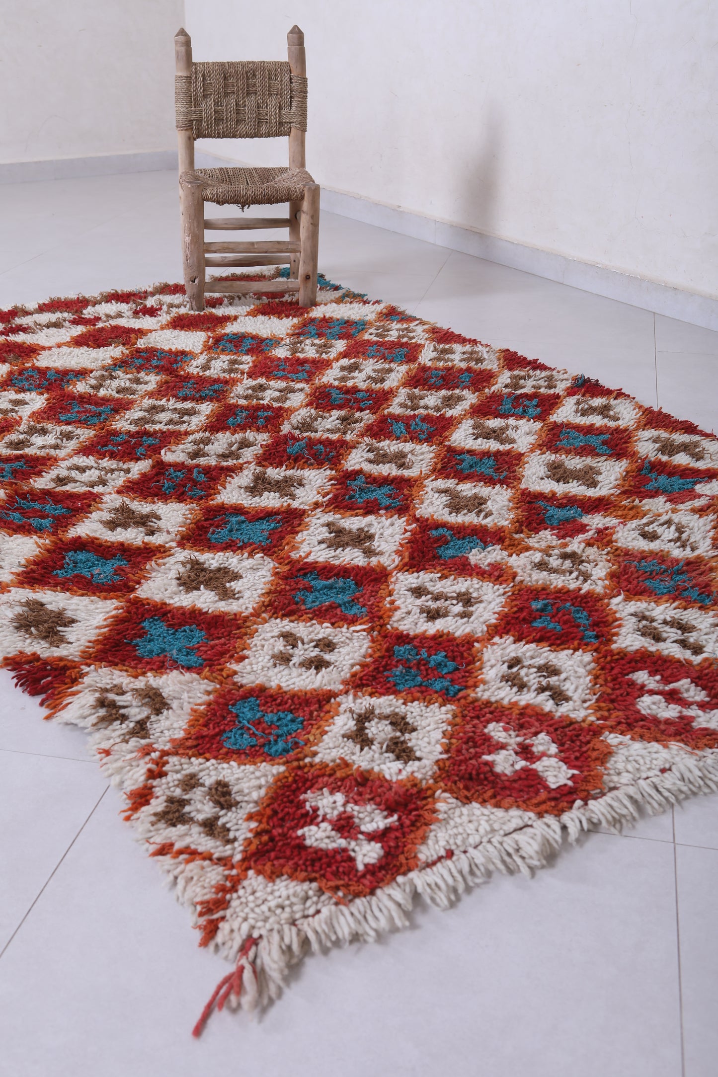 Moroccan berber rug 4.5 X 7.5 Feet