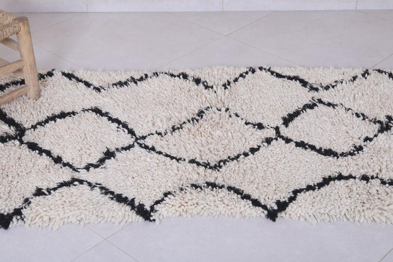 Minimalist Moroccan Berber Rug - 2.6 X 6.2 Feet - Boucherouite Rugs