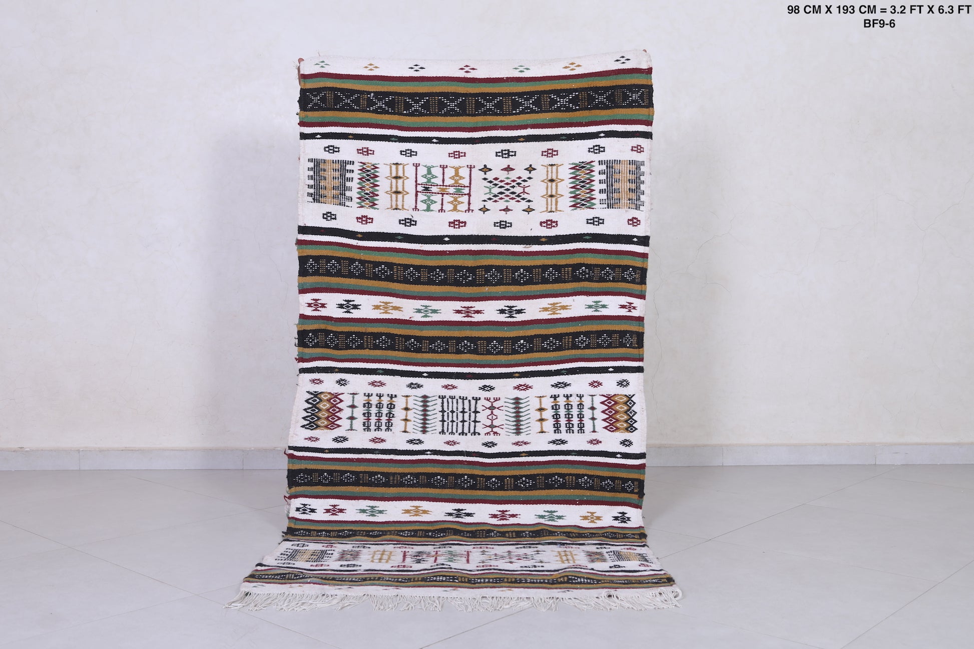 Moroccan berber handwoven kilim 3.2 X 6.3 Feet