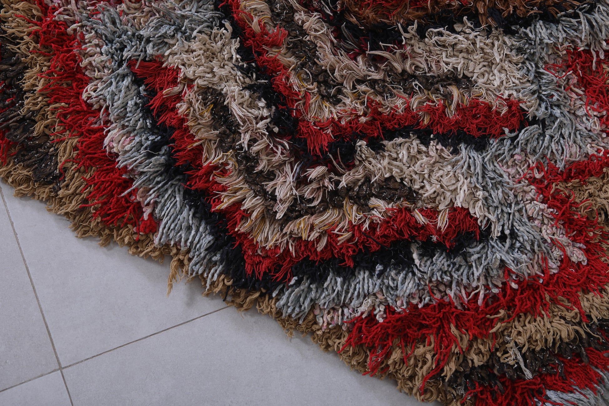 Moroccan rug 2.2 X 5.5 Feet