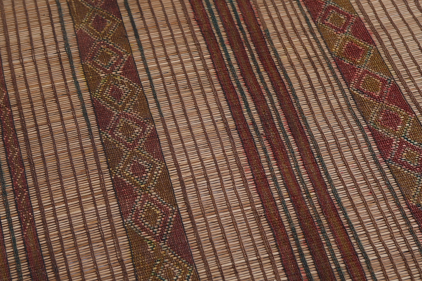 Tuareg rug 5.6 X 8.3 Feet