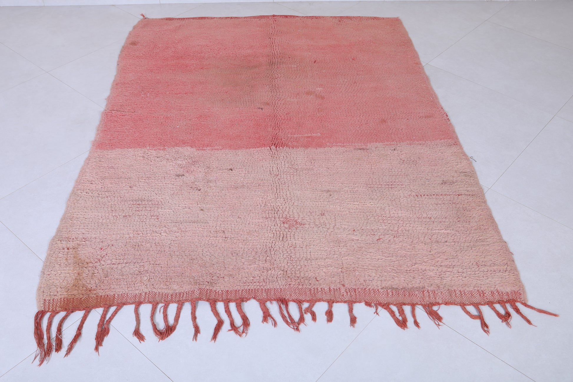 Moroccan rug 4.4 X 5.8 Feet