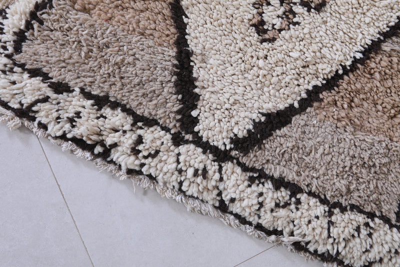 Moroccan Rug 2.8 X 5.9 Feet – Classic Floral Design - moroccan rug