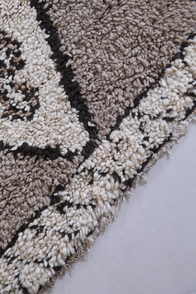 Moroccan Rug 2.8 X 5.9 Feet – Classic Floral Design - moroccan rug