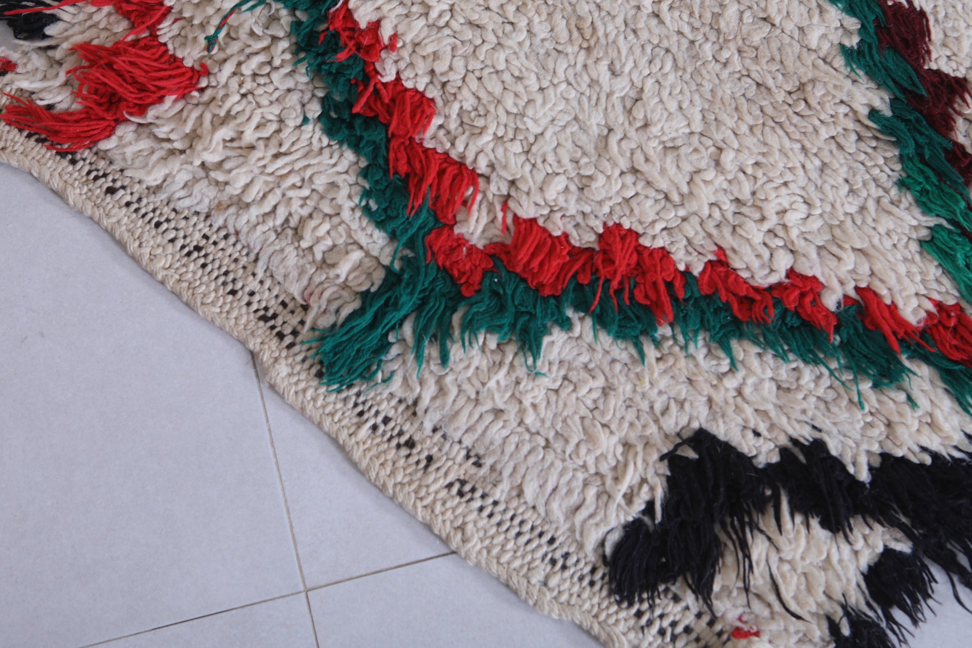 Moroccan rug 1.9 X 5 Feet