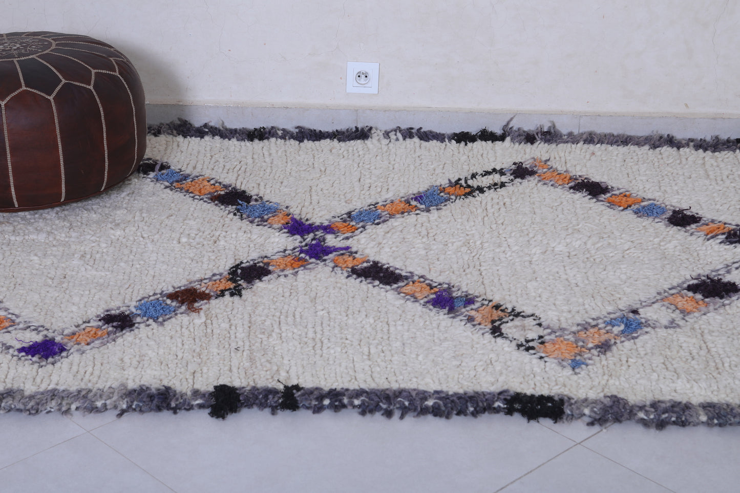 Moroccan rug 4.5 X 9.5 Feet
