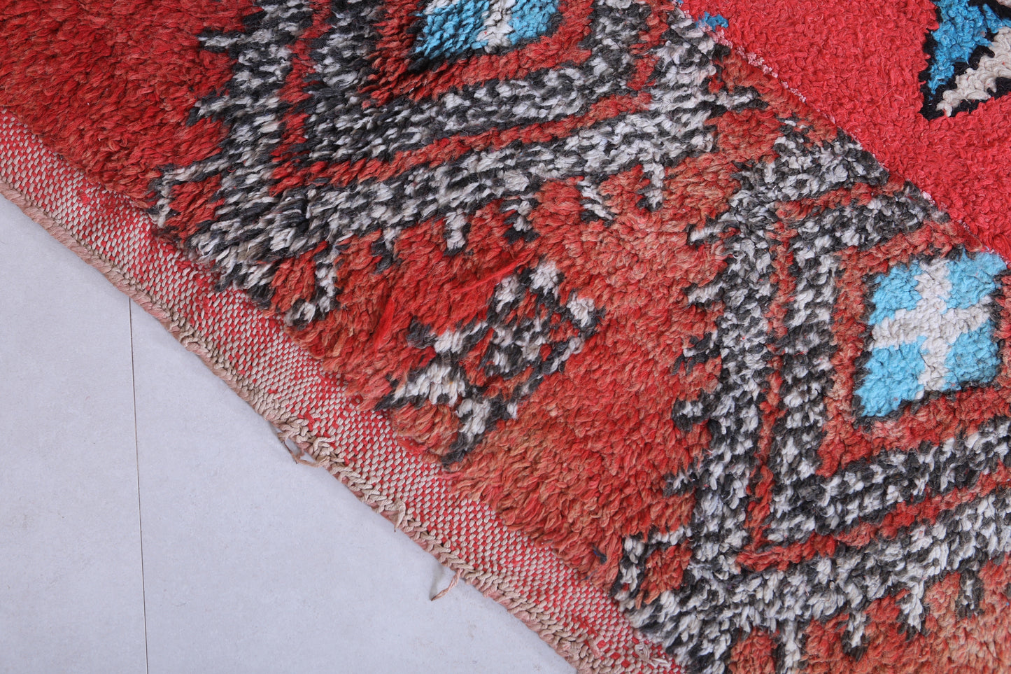 Moroccan rug 5.2 X 7.3 Feet