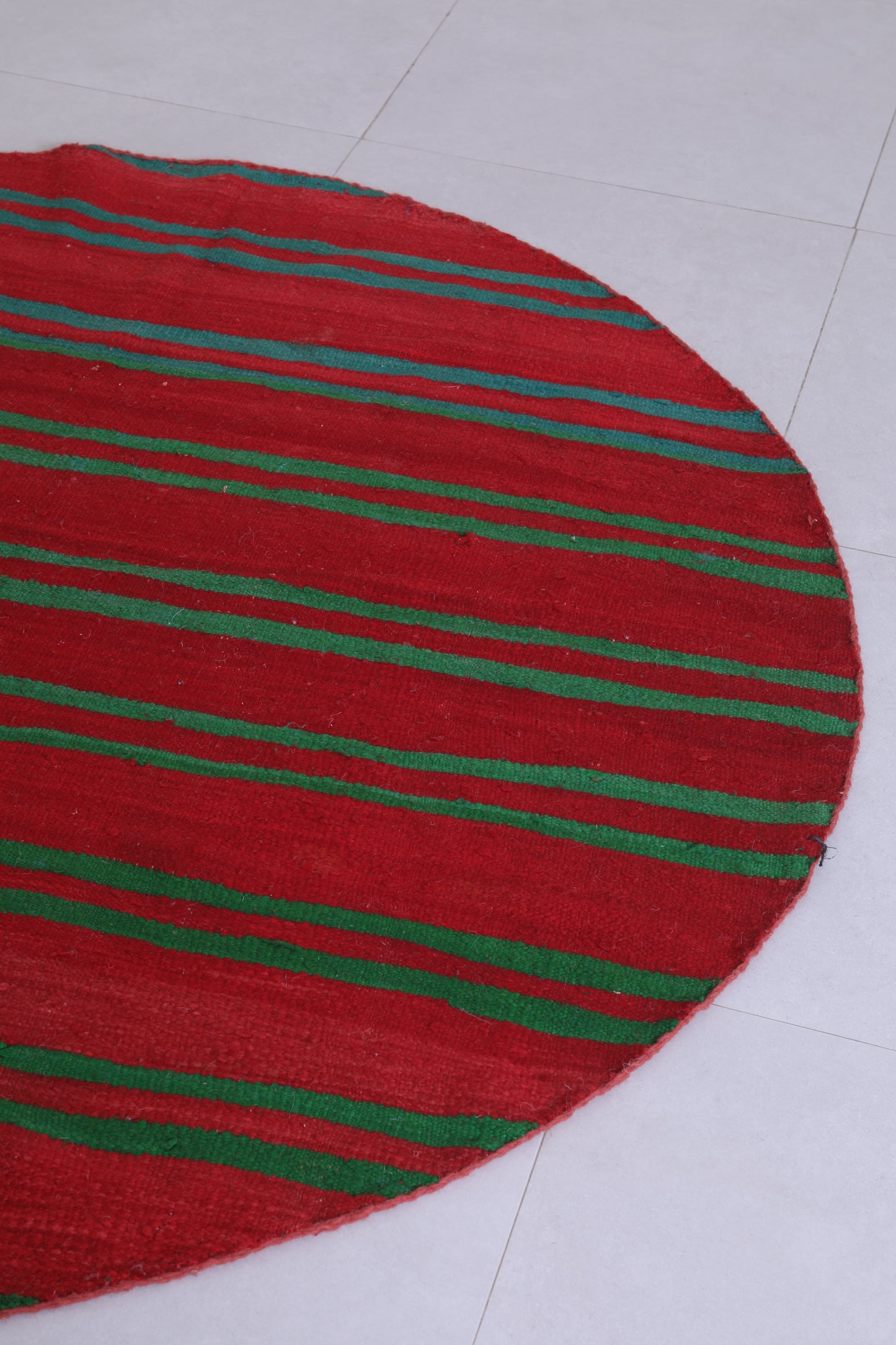Vintage handmade rug 5.1 Feet