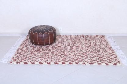 Moroccan rug 4.7 FT X 6.2 FT