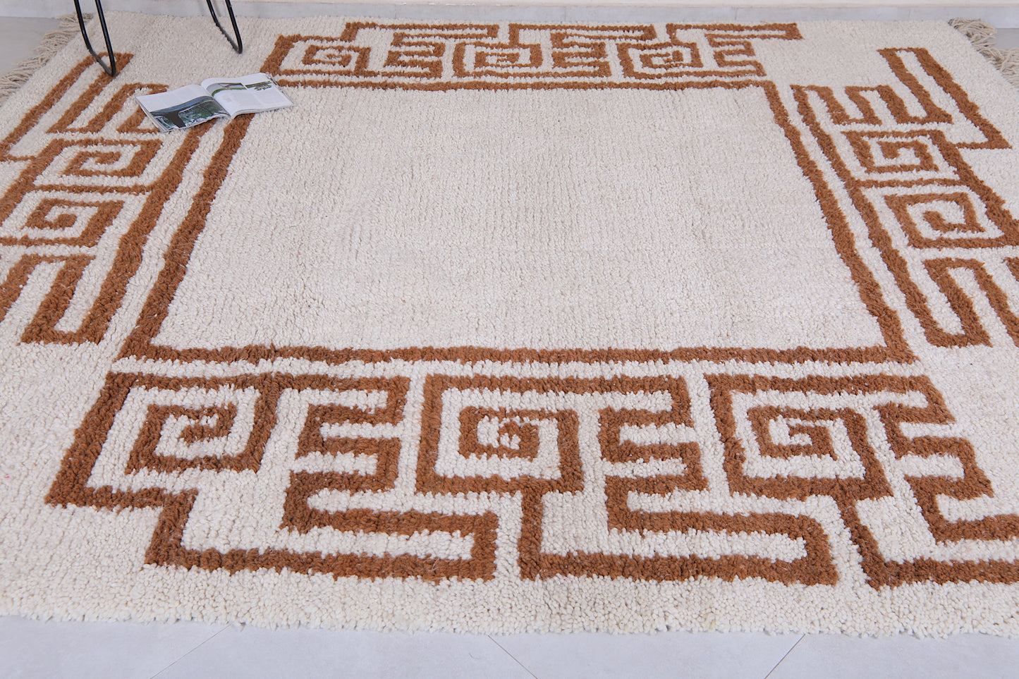 Moroccan rug 8.2 X 9.9 Feet