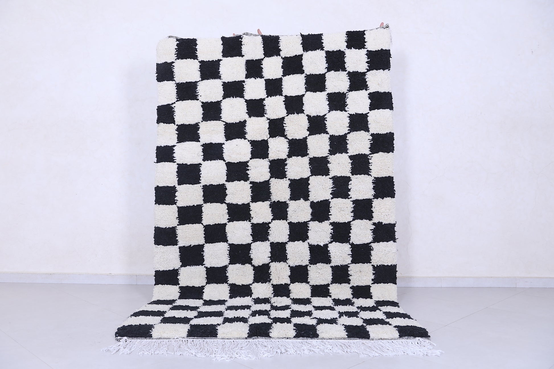 Handmade moroccan checkered rug 5.2 X 8.3 Feet