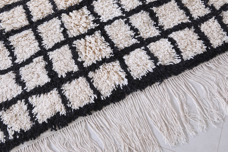 Moroccan beniourain rug 4.6 x 6.2 Feet