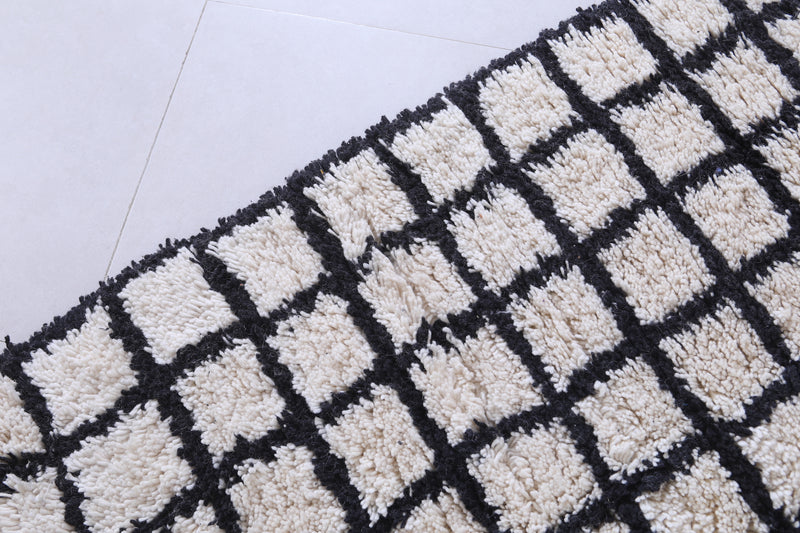 Moroccan beniourain rug 4.6 x 6.2 Feet