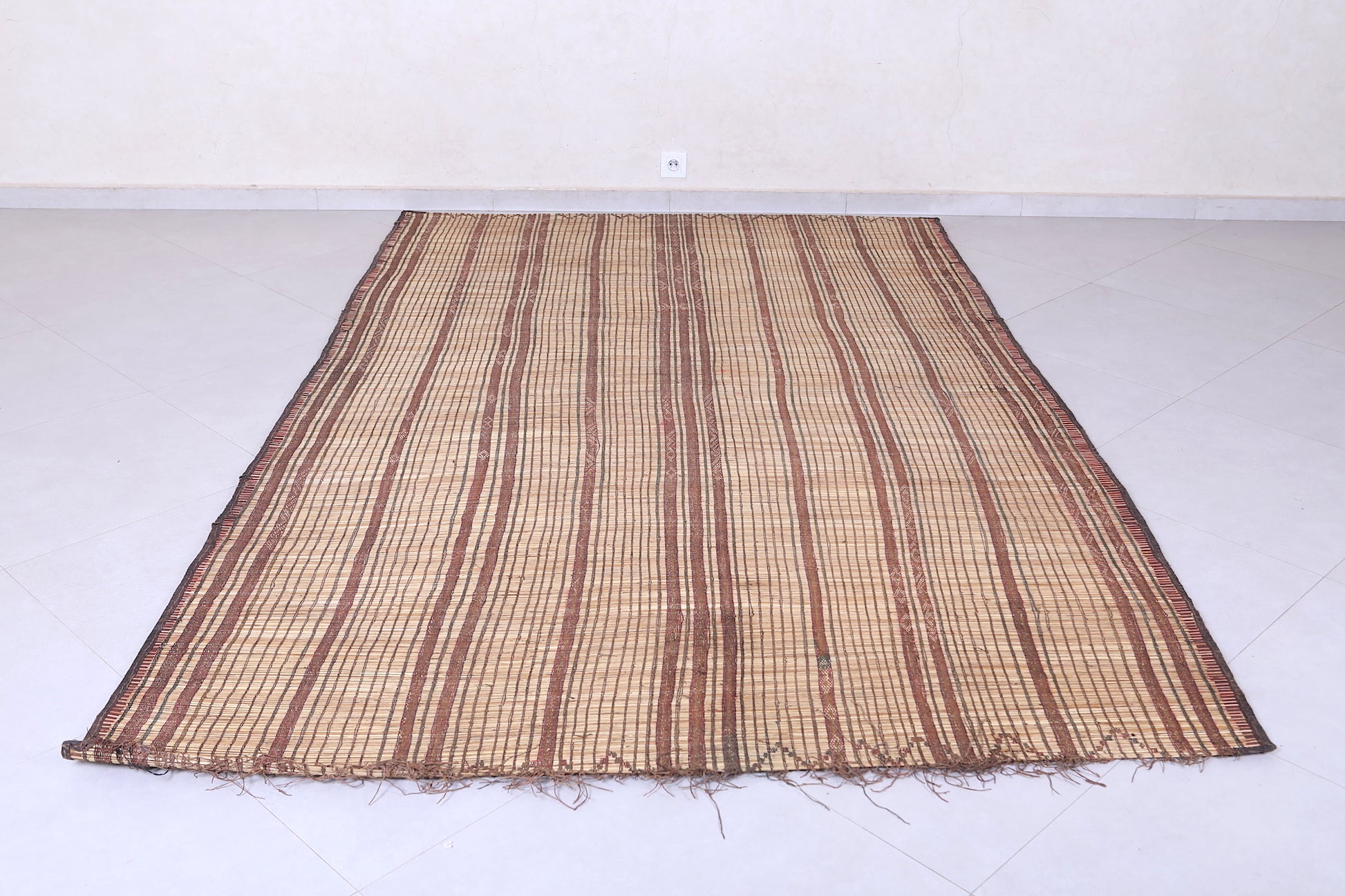 Tuareg rug 6 X 9.6 Feet