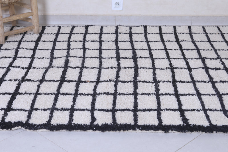 Moroccan beniourain rug 4.7 x 6.3 Feet