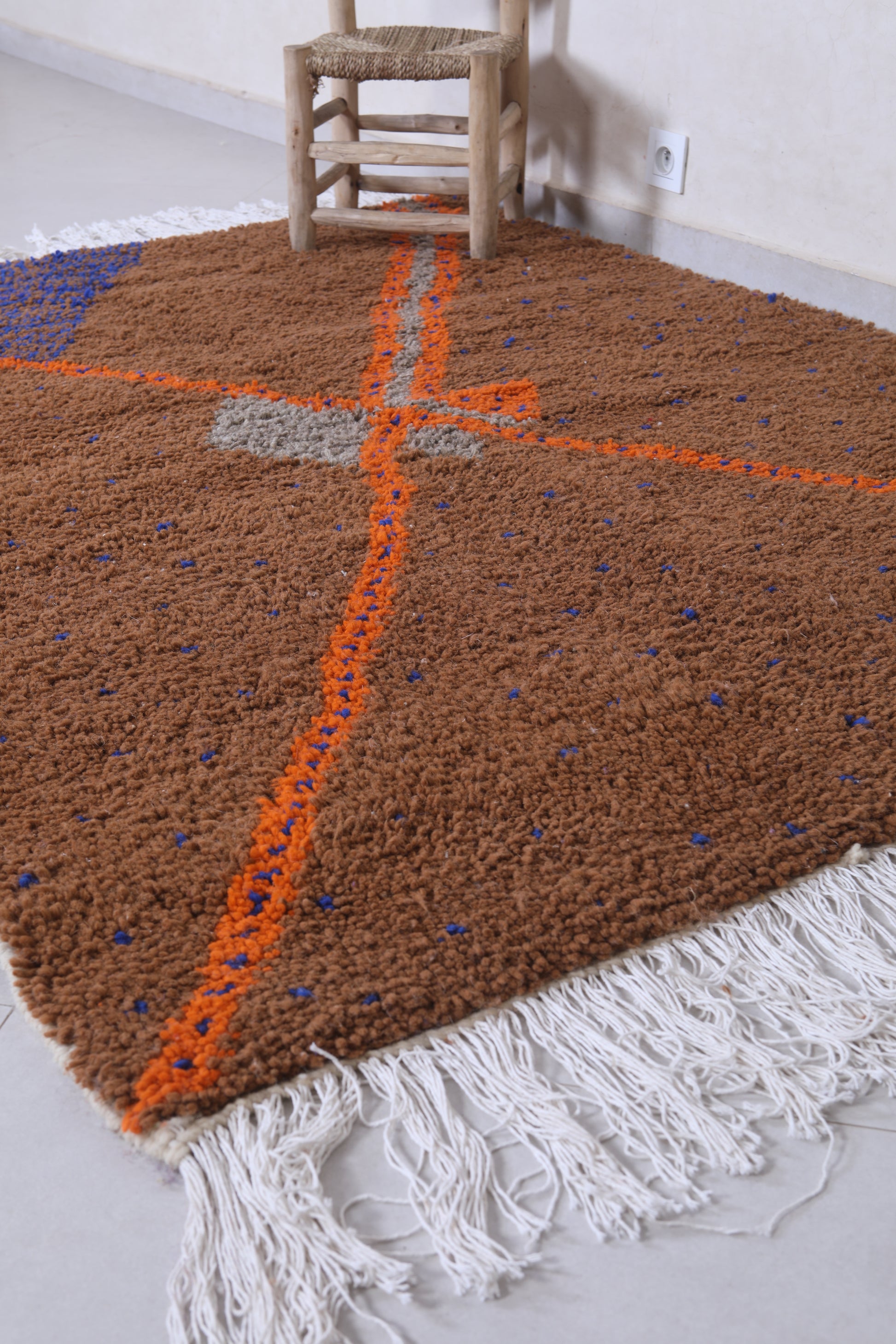 Moroccan beniourain rug 4.9 x 6.3 Feet