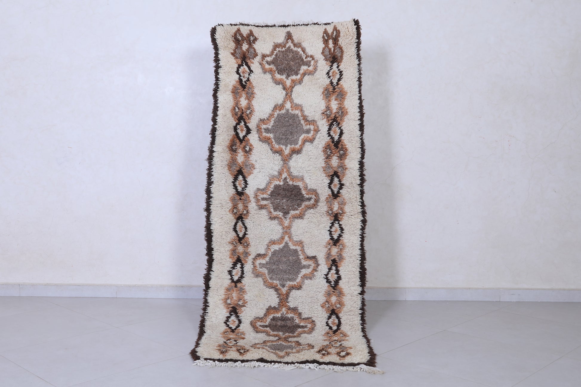 Moroccan rug 2.6 X 6.7 Feet