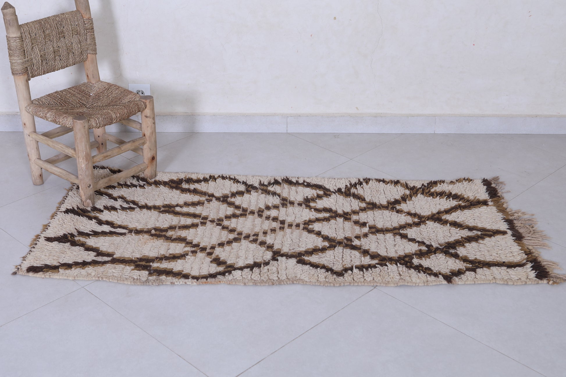 Moroccan rug 2.2 X 4.9 Feet