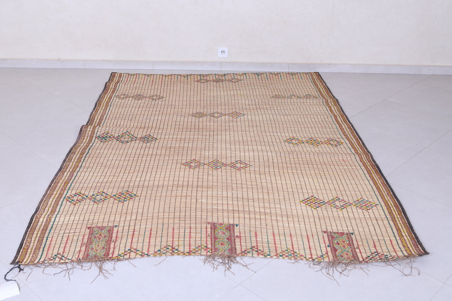 Tuareg rug 5.8 X 8.1 Feet