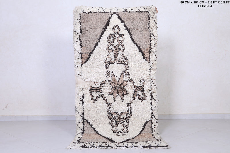 Moroccan Rug 2.8 X 5.9 Feet – Classic Floral Design - moroccan rug