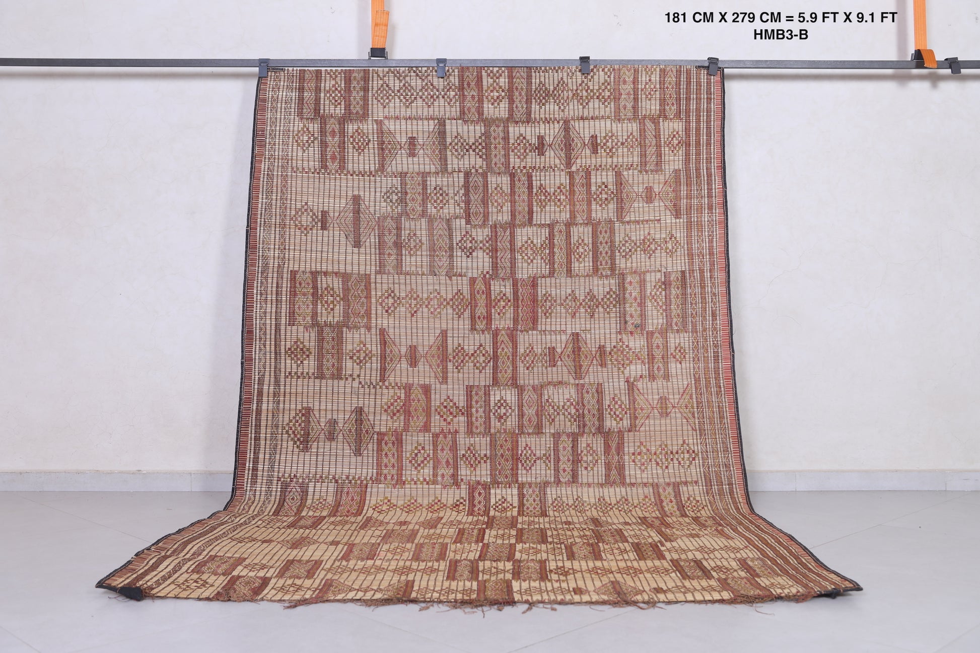 Mauritanian rug 5.9 X 9.1 Feet