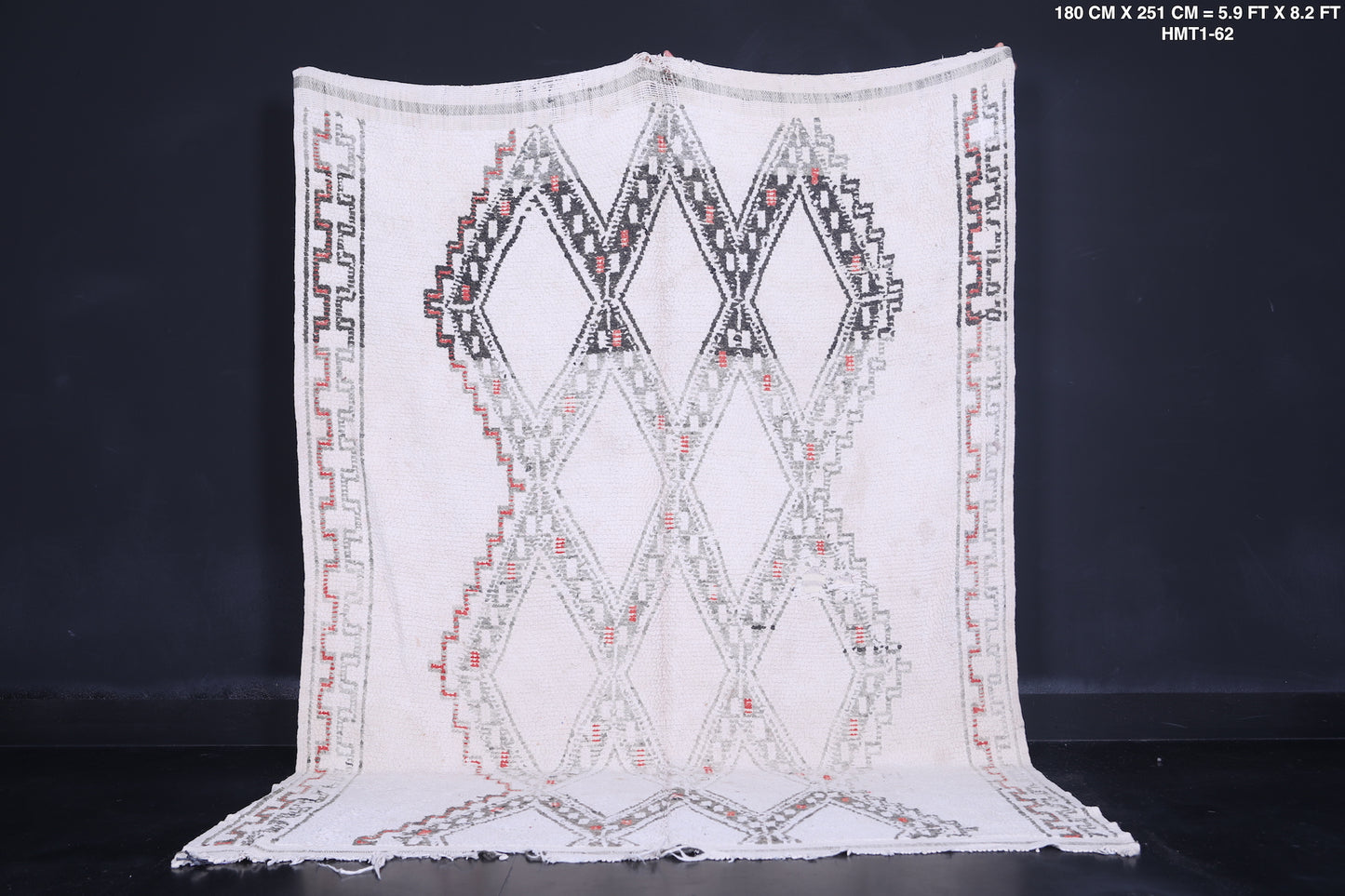 Vintage berber rug 5.9 X 8.2 Feet