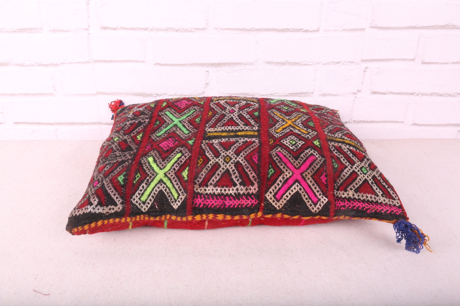 Handmade Moroccan pillow kilim 14.9 inches X 17.7 inches