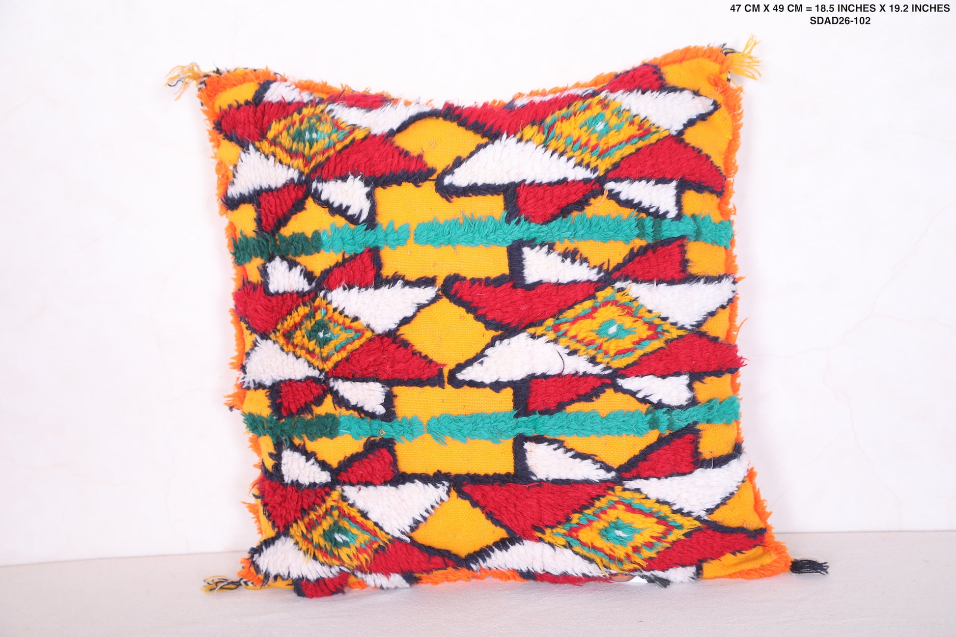 Berber pillow 18.5 INCHES X 19.2 INCHES