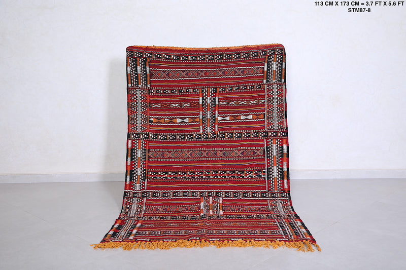 Handwoven Moroccan Rug 3.7 FT X 5.6 FT – Vibrant Berber Design - Handwoven Kilim