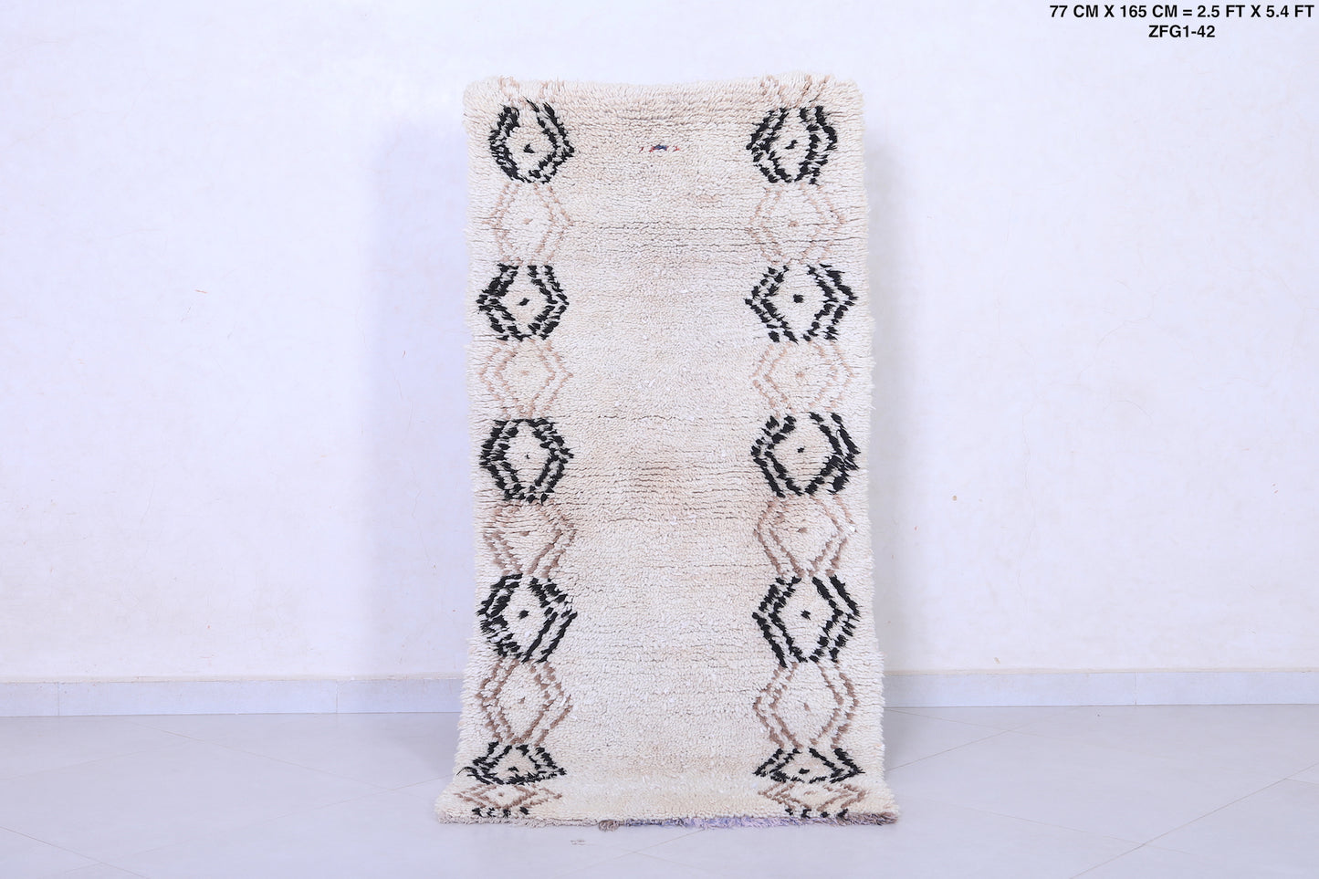 Vintage handmade moroccan berber runner rug 2.5 FT X 5.4 FT