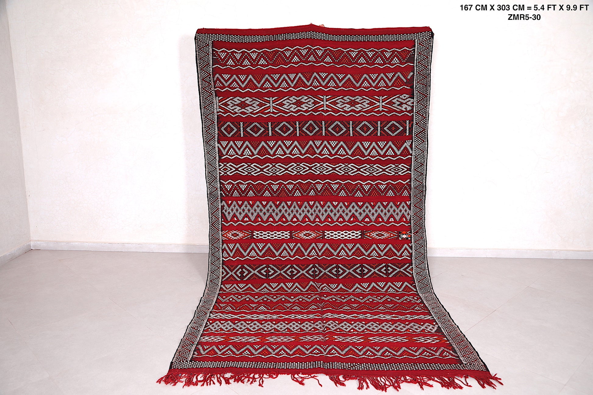 Hand Woven berber rug 5.4ft x 9.9ft